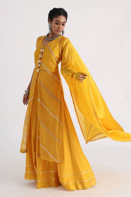 Smriti By Anju Agarwal Yellow Bamboo, Chanderi, Satin, Muslin, Organza Ira Front Slit Kurta Sharara Set Online at Aza Fashions Smriti By Anju Agarwal_Yellow Bamboo, Chanderi, Satin, Muslin, Organza Ira Front Slit Kurta Sharara Set _Online_at_Aza_Fashions
