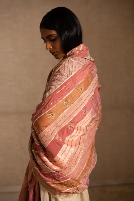 Shop Priyanka Raajiv Peach Border Handwoven Silk Floral, Stripes Aahi Upcycled Patchwork Dupatta at Aza Fashions Shop_Priyanka Raajiv_Peach Border Handwoven Silk Floral, Stripes Aahi Upcycled Patchwork Dupatta _at_Aza_Fashions