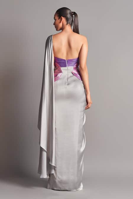 Shop_Amit Aggarwal_Grey Chiffon V Neck Metallic 3d Pre-stitched Saree Gown  _at_Aza_Fashions