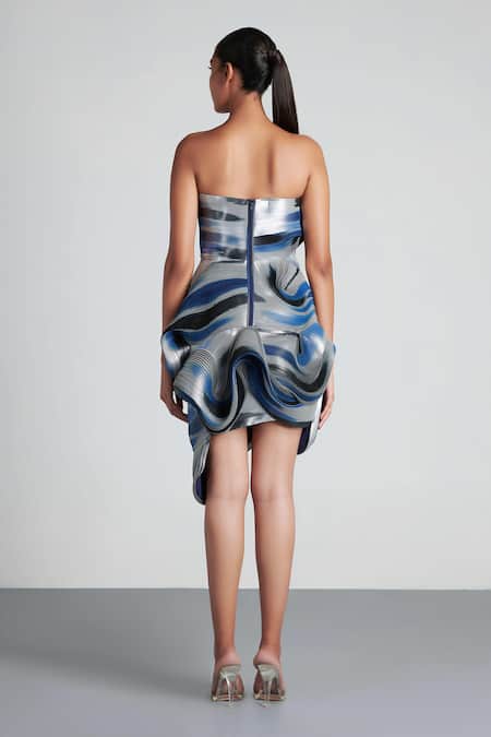 Shop Amit Aggarwal Blue Tulle Bandeau Hand Painted Dress at Aza Fashions Shop_Amit Aggarwal_Blue Tulle Bandeau Hand Painted Dress _at_Aza_Fashions