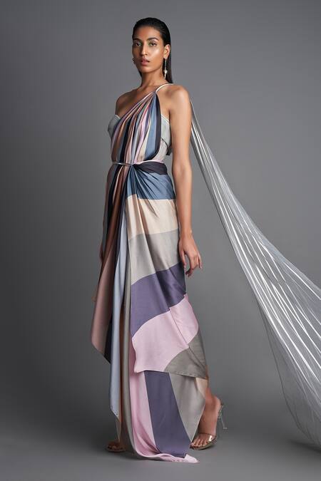 Buy_Amit Aggarwal_Grey Chiffon Sweetheart Neck Pre-draped Saree With Bustier_Online_at_Aza_Fashions