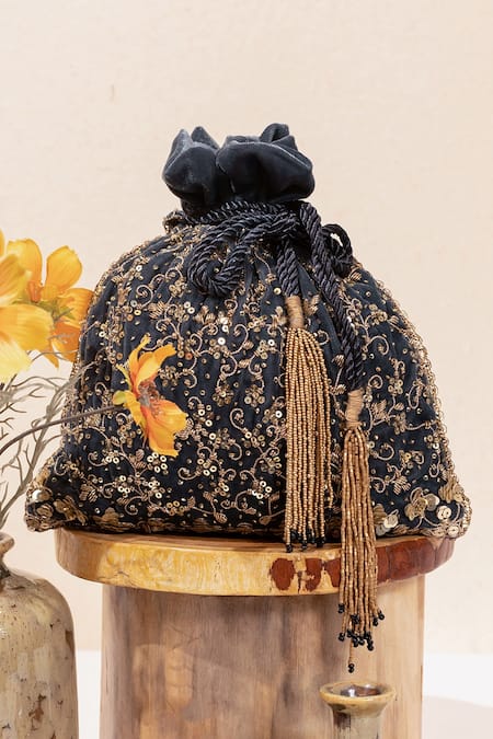 Aamli Daksha Floral Embroidered Potli 