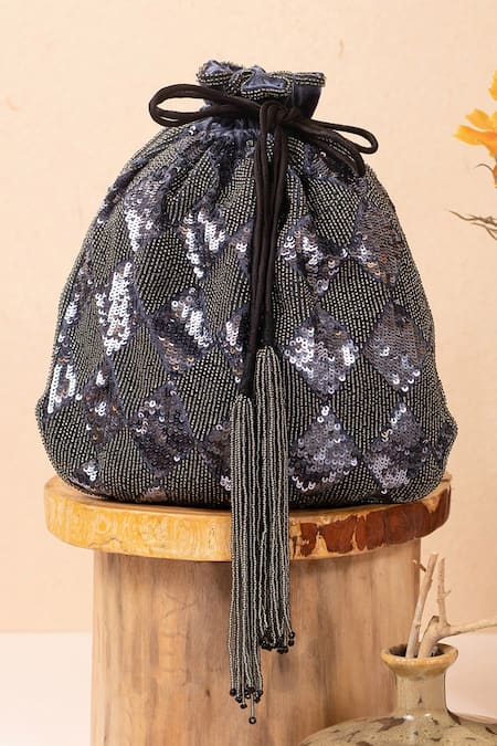 Aamli Ekiya Sequin Embroidered Potli 