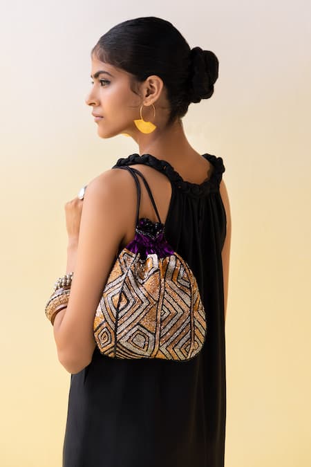 Aamli Krishna Geometric Embroidered Potli 