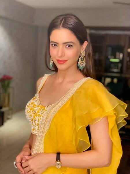Shop_Label Sanya Gulati_Yellow Organza, Georgette Sweetheart Neck Pre-draped Ruffle Saree Set _Online_at_Aza_Fashions