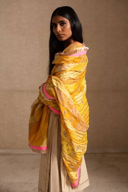 Buy Priyanka Raajiv Yellow Border Handwoven Silk Floral, Stripes Aashi Upcycled Patchwork Dupatta Online at Aza Fashions Buy_Priyanka Raajiv_Yellow Border Handwoven Silk Floral, Stripes Aashi Upcycled Patchwork Dupatta _Online_at_Aza_Fashions