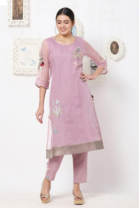 KAVERI Embroidered Kurta & Pant Set 