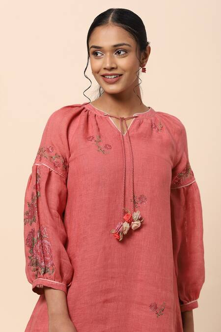 Buy Kaveri Pink Linen Crystals Notched Dress Online at Aza Fashions Buy_Kaveri_Pink Linen Crystals Notched Dress _Online_at_Aza_Fashions