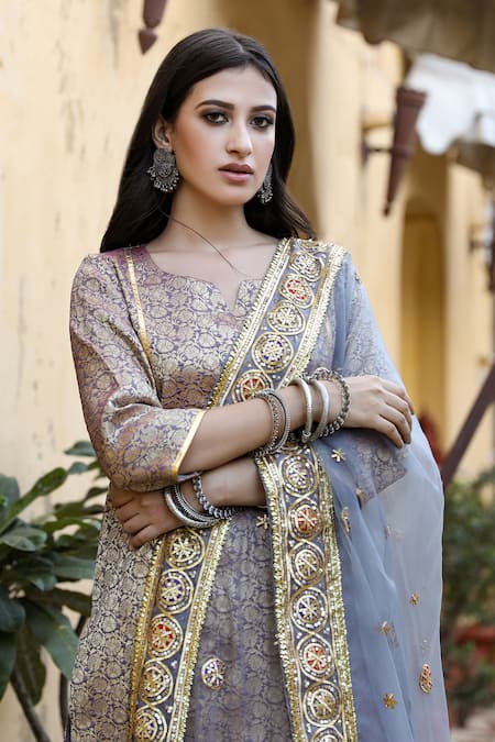 Shop_Gulabo Jaipur_Grey Brocade Dupatta Organza Round Abeer Woven Kurta Set _Online_at_Aza_Fashions