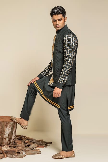 Abkasa_Green Terrycloth Sequins Forest Embroidered Bundi And Kurta Set _at_Aza_Fashions