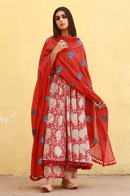 Gulabo Jaipur_Red Cotton Floral V Neck Print Anarkali Set _Online_at_Aza_Fashions