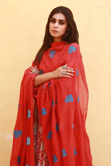 Shop_Gulabo Jaipur_Red Cotton Floral V Neck Print Anarkali Set _Online_at_Aza_Fashions