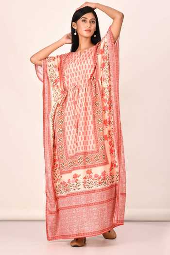 Buy Samyukta Singhania Pink Floral Print Kaftan at Aza Fashions Buy_Samyukta Singhania_Pink Floral Print Kaftan _at_Aza_Fashions