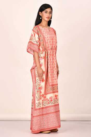 Samyukta Singhania Pink Floral Print Kaftan Online at Aza Fashions Samyukta Singhania_Pink Floral Print Kaftan _Online_at_Aza_Fashions