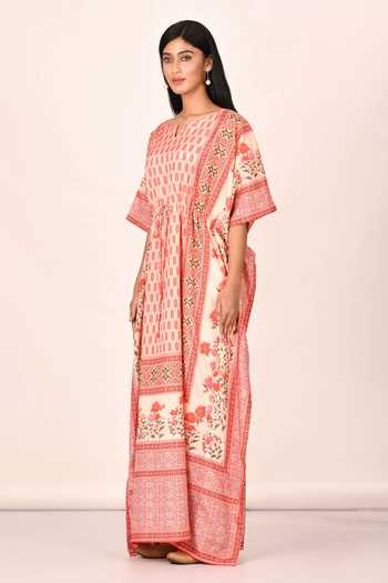 Buy Samyukta Singhania Pink Floral Print Kaftan Online at Aza Fashions Buy_Samyukta Singhania_Pink Floral Print Kaftan _Online_at_Aza_Fashions