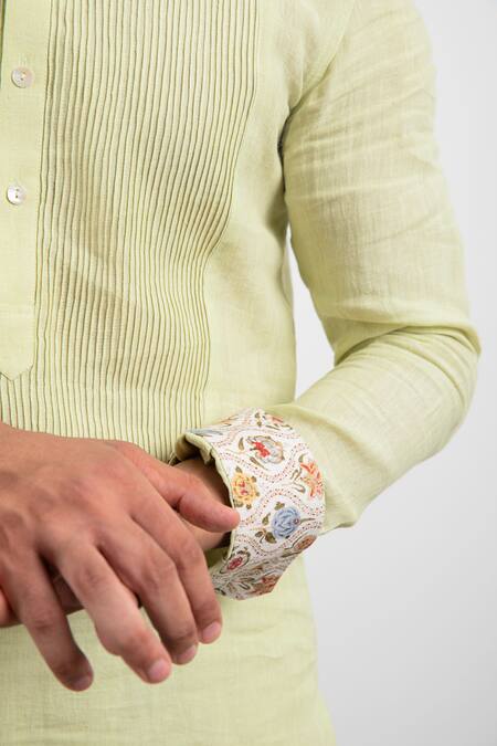 Arjan Dugal_Green Linen Pintuck Kurta Set_at_Aza_Fashions