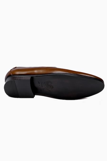 Amrit Dawani_Brown Leather Plain Toe Shoes _Online_at_Aza_Fashions