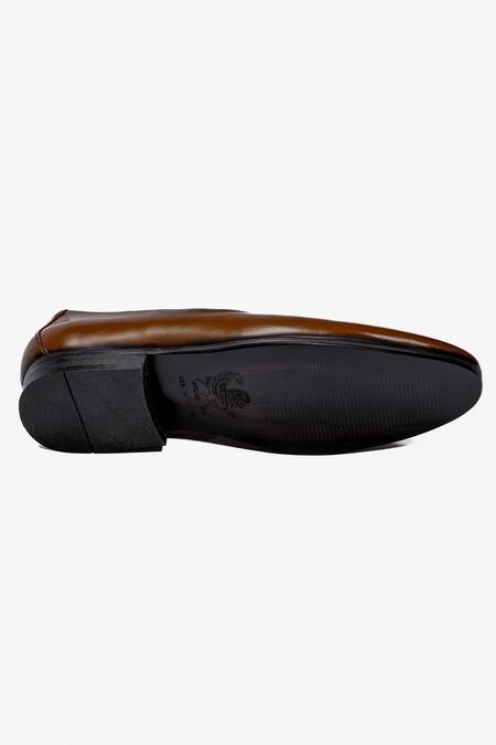 Buy_Amrit Dawani_Brown Leather Plain Toe Shoes _Online_at_Aza_Fashions