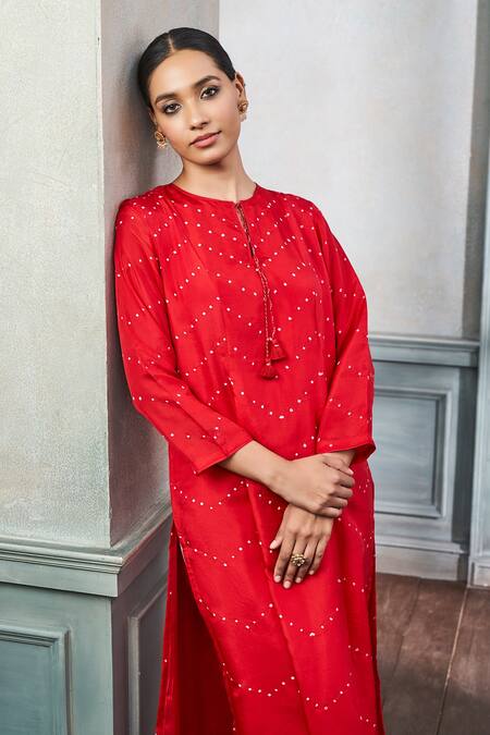 Buy Anita Dongre Red 100 % Silk Bandhani Pattern Keyhole Kunisha Kurta Online at Aza Fashions Buy_Anita Dongre_Red 100 % Silk Bandhani Pattern Keyhole Kunisha Kurta_Online_at_Aza_Fashions
