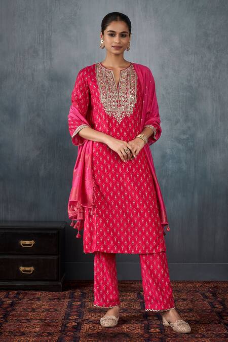 Buy Anita Dongre Palika Kurta Set Online | Aza Fashions