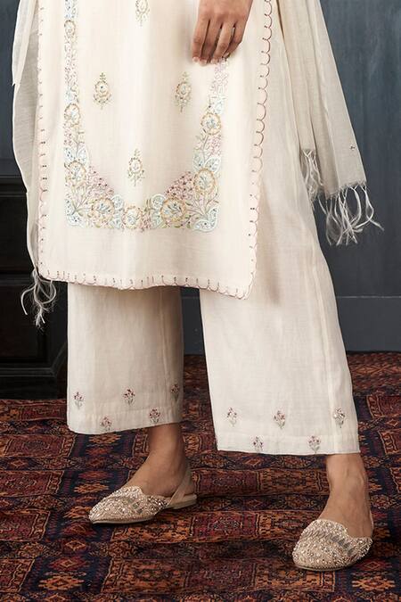 Shop_Anita Dongre_White Kurta And Bottom 80% Cotton & 20% Silk Embroidered Thread Brunda Pant Set_Online_at_Aza_Fashions