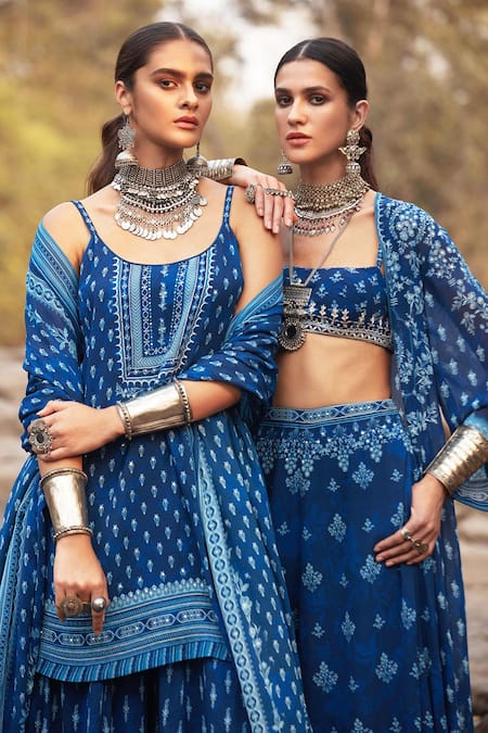 Anita Dongre_Riviera Set_Online_at_Aza_Fashions