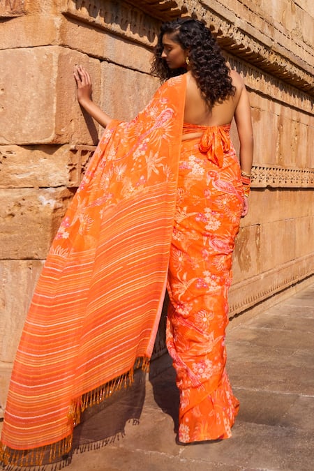 Shop Anita Dongre Magic Magpies Saree Set at Aza Fashions Shop_Anita Dongre_Magic Magpies Saree Set_at_Aza_Fashions