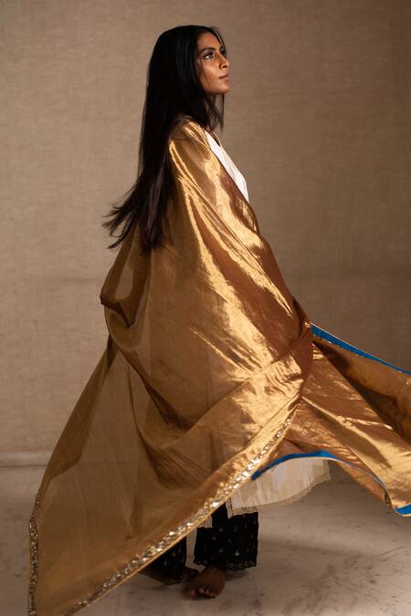 Priyanka Raajiv White Dupatta Tissue, Palazzo Silk Chanderi Adia Upcycled Patchwork Kurta Set Online at Aza Fashions Priyanka Raajiv_White Dupatta Tissue, Palazzo Silk Chanderi Adia Upcycled Patchwork Kurta Set _Online_at_Aza_Fashions