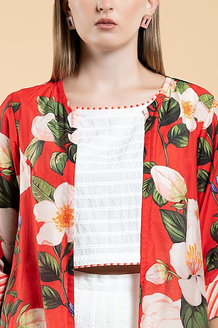 Buy Divi By Sonal Khandelwal Red Muslin, Cotton Boat Neck Wild Rose Print Cape And White Pant Set Buy_Divi By Sonal Khandelwal_Red Muslin, Cotton Boat Neck Wild Rose Print Cape And White Pant Set