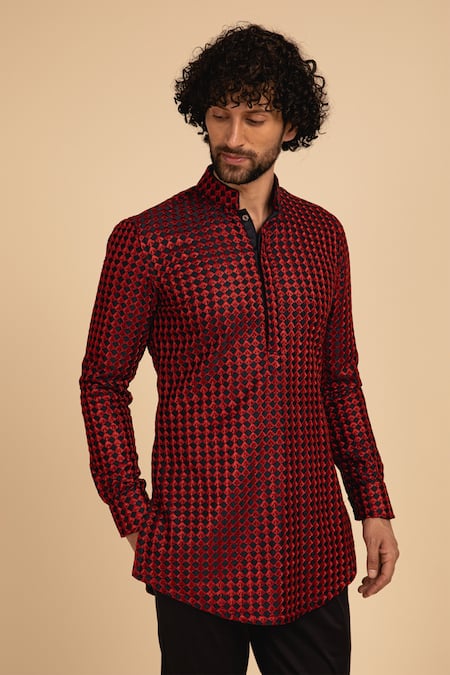 Arjan Dugal Chanderi Silk Embroidered Kurta Set 