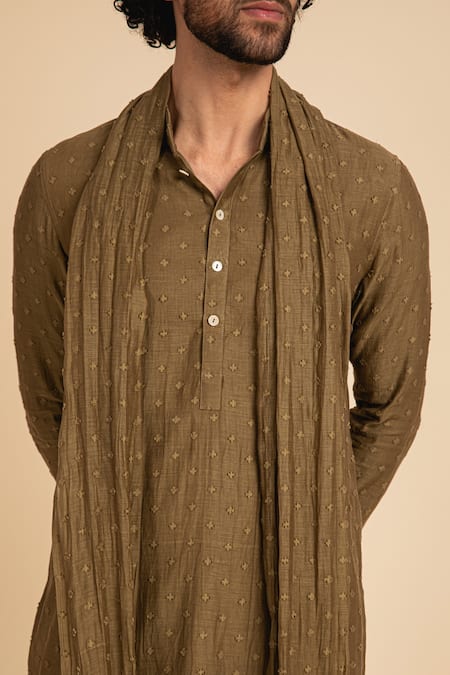 Arjan Dugal_Green , Lycra Jamdani Handwoven Kurta Set_Online_at_Aza_Fashions