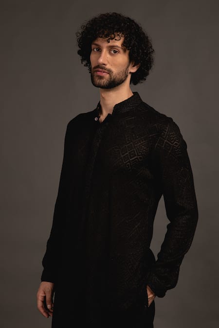 Arjan Dugal_Black Cotton , Georgette Zig Zag Embroidered Kurta Set _Online_at_Aza_Fashions