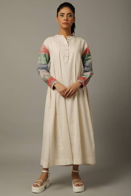 Amita Gupta White Handwoven Cotton Round Jamdani Tunic 