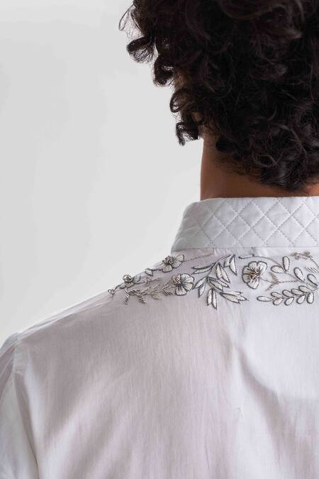 Agraj Jain_White 100% Tencil Satin Zardozi Kashmiri Embroidered Kurta And Pyjama Set _at_Aza_Fashions