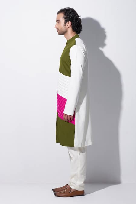 Agraj Jain Embroidered Pleated Kurta & Pyjama Set 