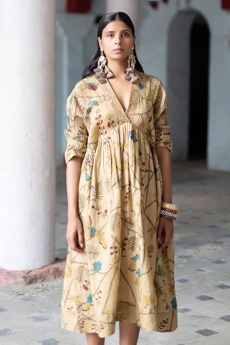 Archana Jaju Beige Chanderi Embroidery V Neck Printed Dress 