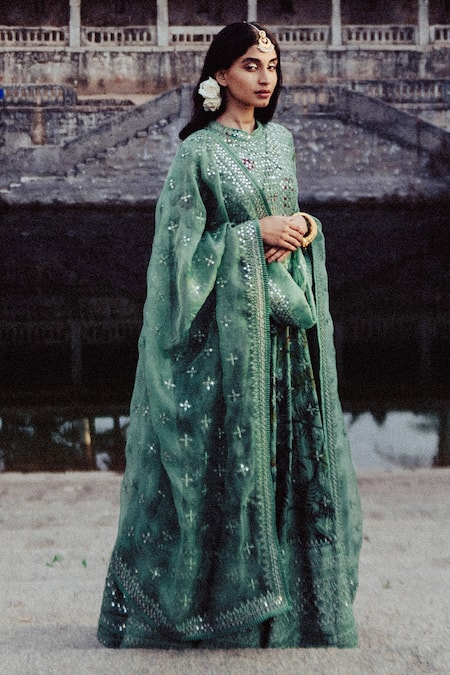 Archana Jaju_Green Anarkali Handwoven Chanderi , Dupatta Organza Kalamkari With_Online_at_Aza_Fashions