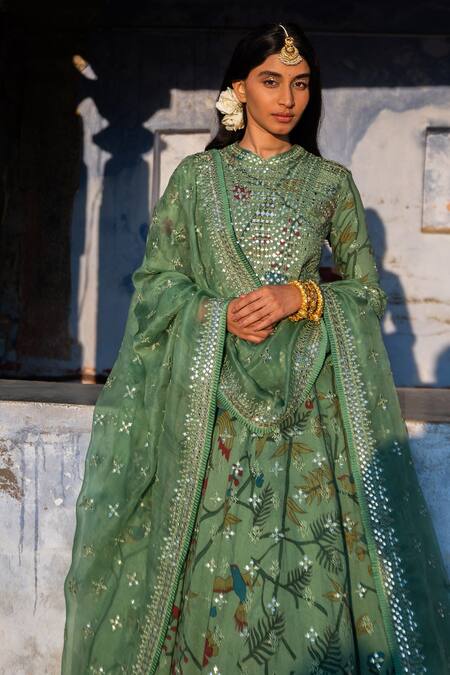 Buy_Archana Jaju_Green Anarkali Handwoven Chanderi , Dupatta Organza Kalamkari With_Online_at_Aza_Fashions