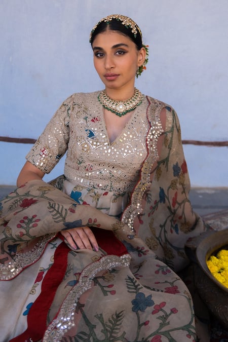 Buy_Archana Jaju_Beige Organza , Pure Floral, Mirror Work Kalamkari Painted Anarkali Set_Online_at_Aza_Fashions