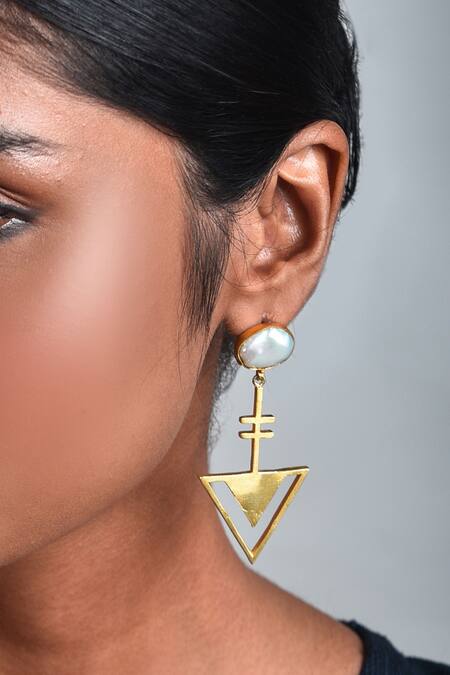 Buy_Arte-Alter_Gold Plated Baroque Pearl Geometric Bead Danglers _Online_at_Aza_Fashions