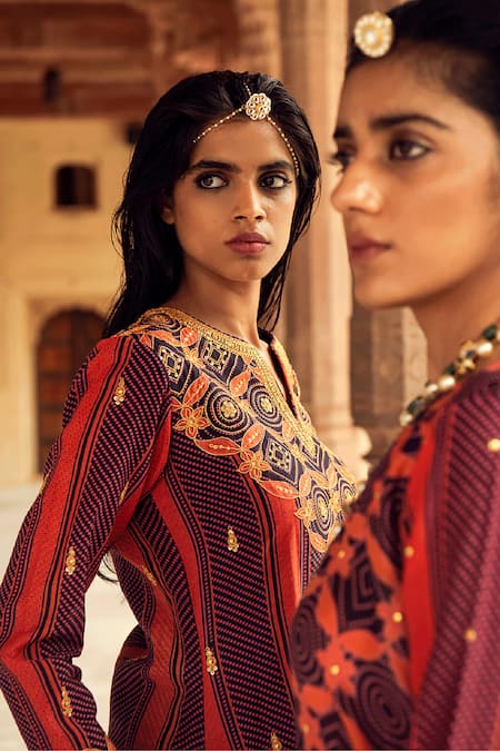 Shop_Swati Vijaivargie_Orange Chanderi Silk Embroidery Notched Kurta Set _Online_at_Aza_Fashions