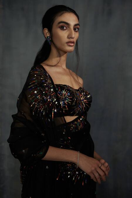 Anjali Kanwar Black Net, Pure Georgette Stardust Embroidered Pre-draped Saree With Blouse at Aza Fashions Anjali Kanwar_Black Net, Pure Georgette Stardust Embroidered Pre-draped Saree With Blouse _at_Aza_Fashions