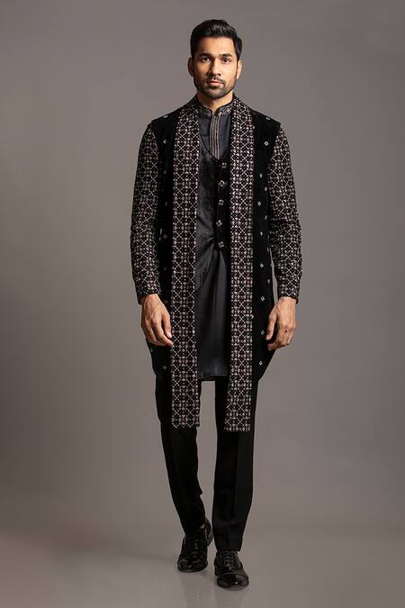 Jayesh Shah Black Micro Velvet Printed Geometric Longline Bundi Set Online at Aza Fashions Jayesh Shah_Black Micro Velvet Printed Geometric Longline Bundi Set_Online_at_Aza_Fashions