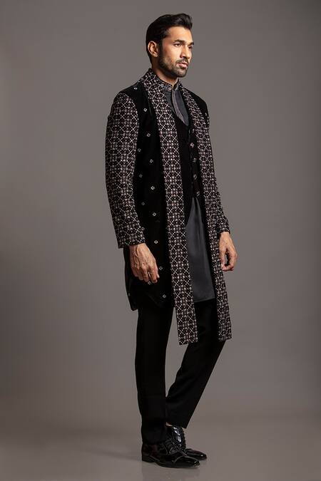 Buy Jayesh Shah Black Micro Velvet Printed Geometric Longline Bundi Set Online at Aza Fashions Buy_Jayesh Shah_Black Micro Velvet Printed Geometric Longline Bundi Set_Online_at_Aza_Fashions