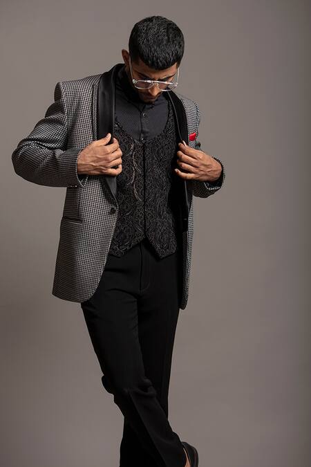 Jayesh Shah_Grey Terry Rayon Printed Handstooth Blazer Pant Set_at_Aza_Fashions