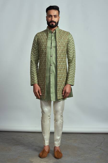 Arjuun Kilachand Green Suiting Embroidered Bundi And Kurta Set Online at Aza Fashions Arjuun Kilachand_Green Suiting Embroidered Bundi And Kurta Set _Online_at_Aza_Fashions