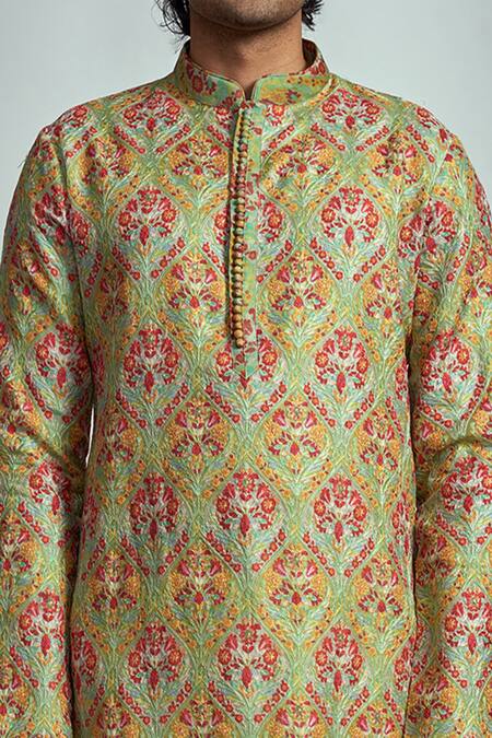 Buy Arjuun Kilachand Green Silk Embroidered Kurta Online at Aza Fashions Buy_Arjuun Kilachand_Green Silk Embroidered Kurta _Online_at_Aza_Fashions