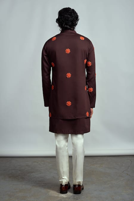 Arjuun Kilachand Embroidered Asymmetric Kurta 