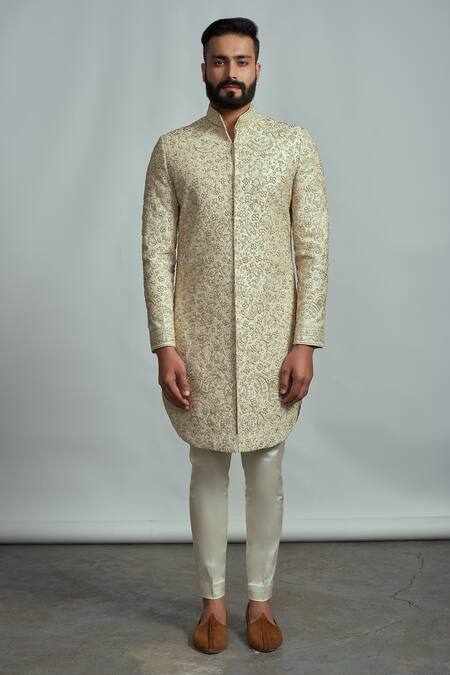 Arjuun Kilachand White Raw Silk Embroidered Sherwani Online at Aza Fashions Arjuun Kilachand_White Raw Silk Embroidered Sherwani _Online_at_Aza_Fashions