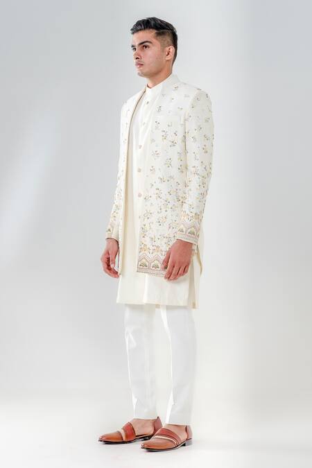 Amrit Dawani_Ivory Silk Metallic Thread, Embroidery Flower Bouquet Jacket Kurta Set _Online_at_Aza_Fashions